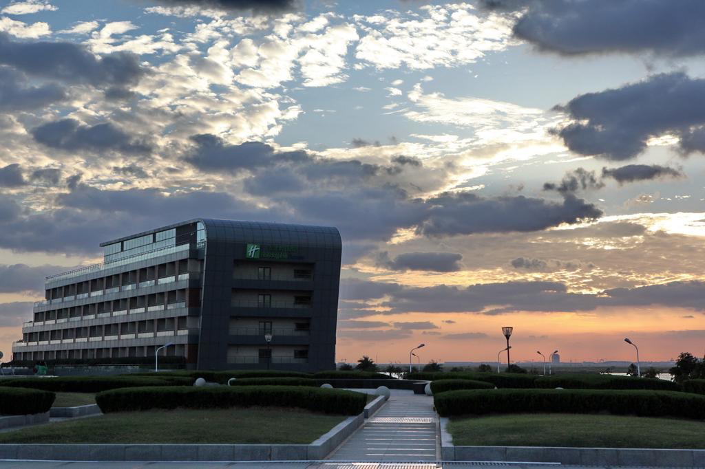 Holiday Inn Express Shanghai Nanhuizui Exterior foto